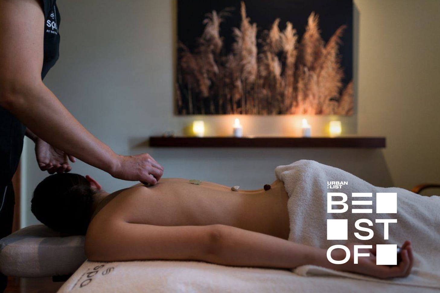 Someone gets a massage at the Luxe Spa at the Pullman, one of the best places in Auckland to get a massage.